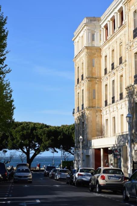 Grand Hotel - Magnifique Appartement Bord De Plage Centrale Аркашон Экстерьер фото